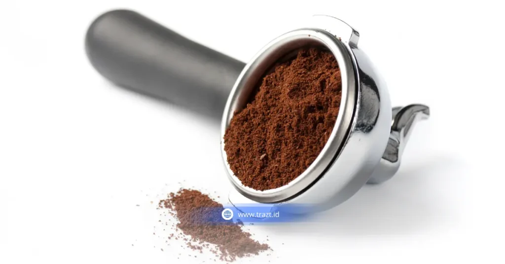 ampas kopi penyebab wastafel cuci piring mampet