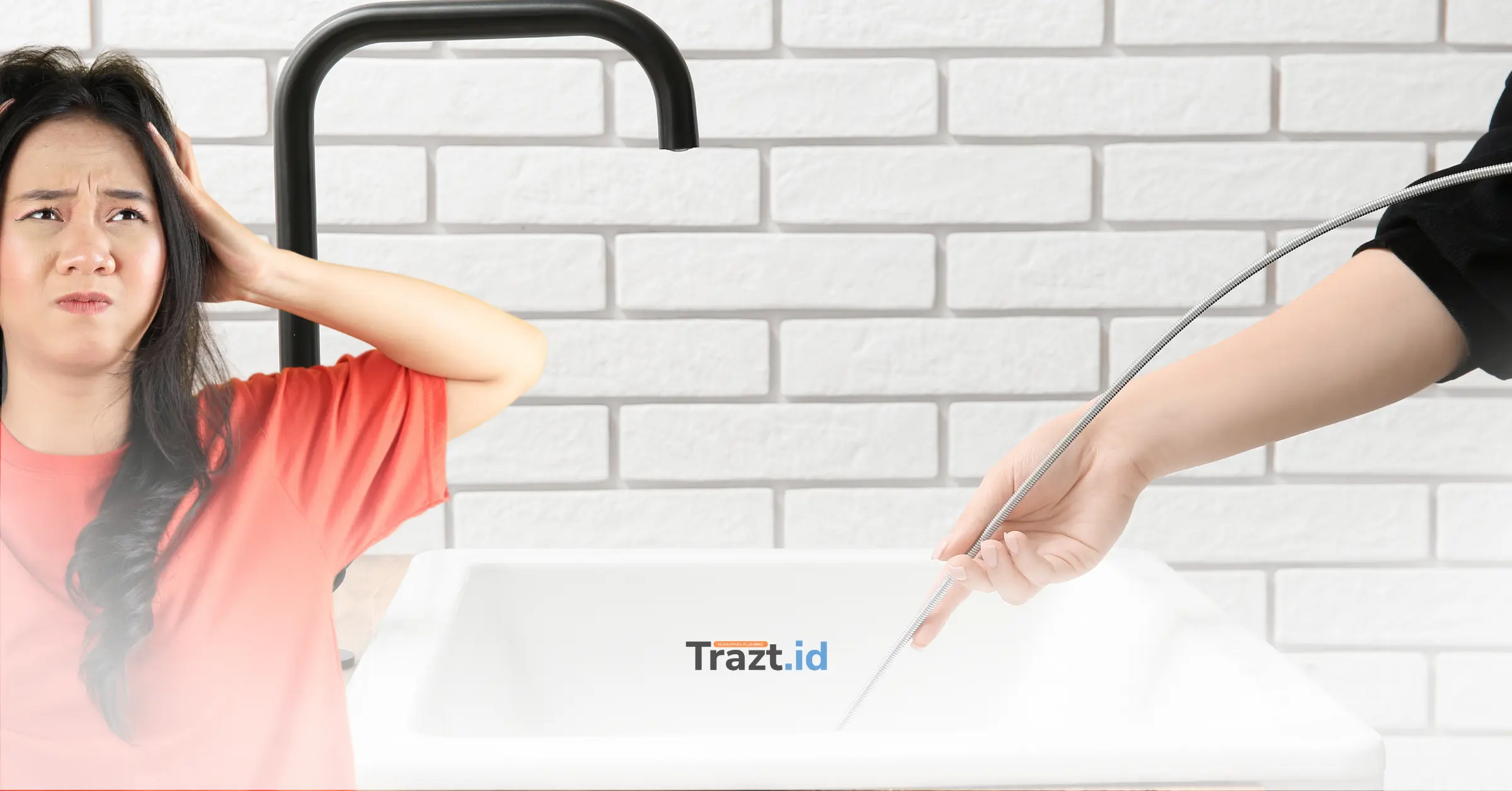 ilustrasi seorang panik saat saluran air mampet